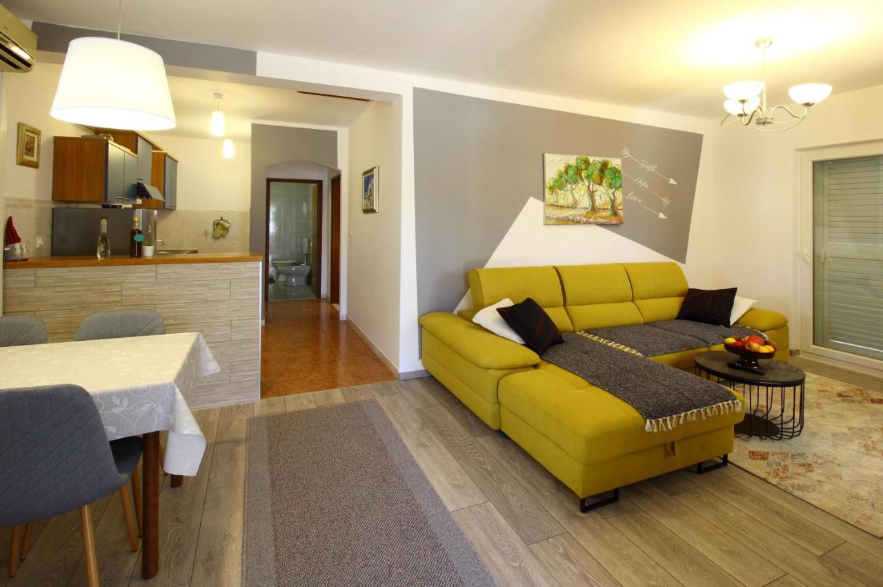 Apartment Marita Čilipi 外观 照片
